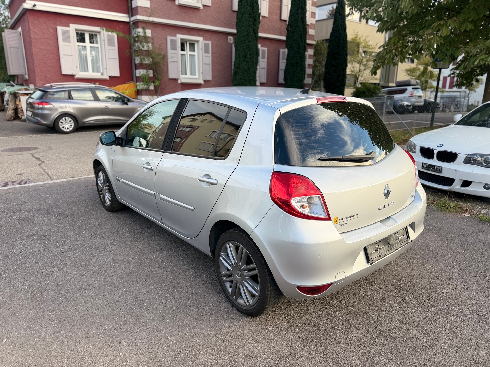 RENAULT Clio 1.2 16V Turbo Night&Day-image-2