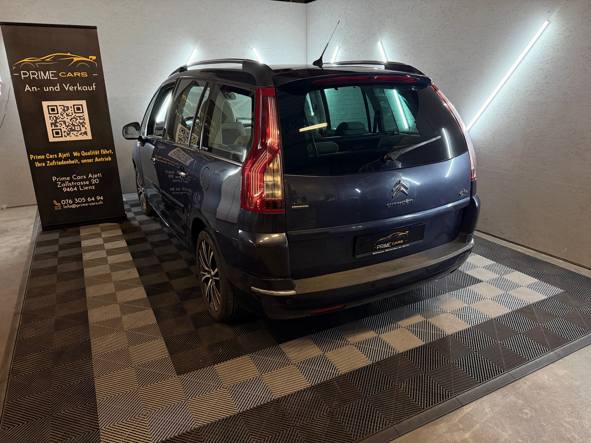 CITROEN Grand C4 Picasso 2.0 HDI Exclusive Automatic-image-4