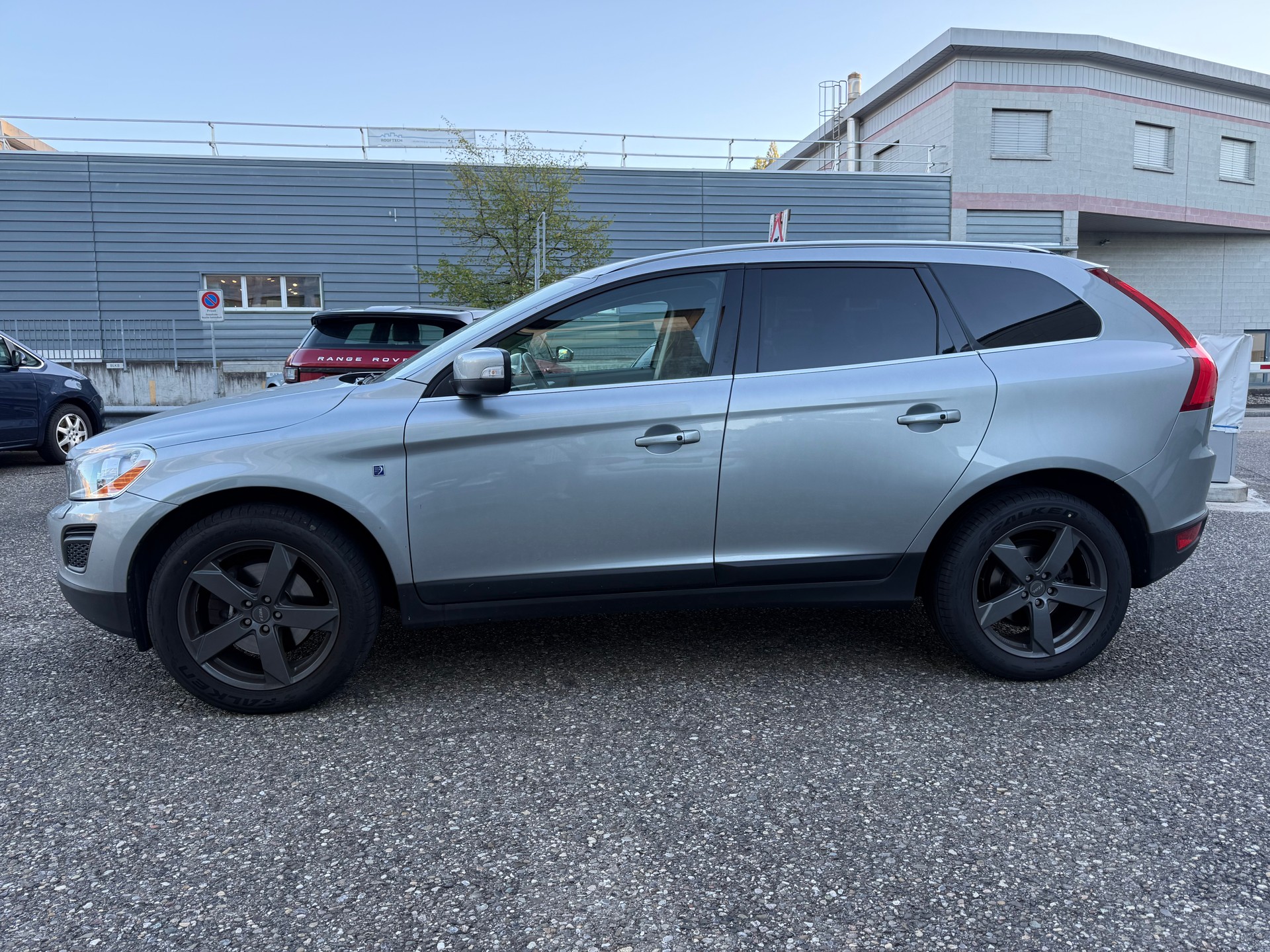 VOLVO XC60 D5 AWD OceanRace Geartronic-image-1