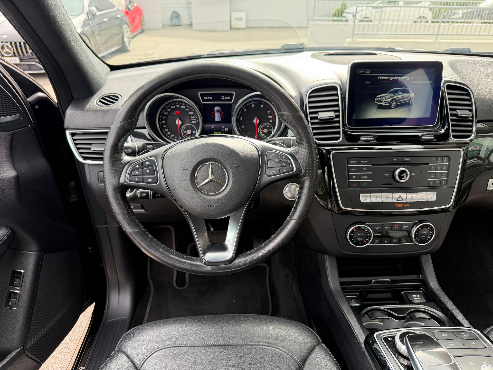 MERCEDES-BENZ GLE 500 e 4Matic 7G-Tronic-image-13