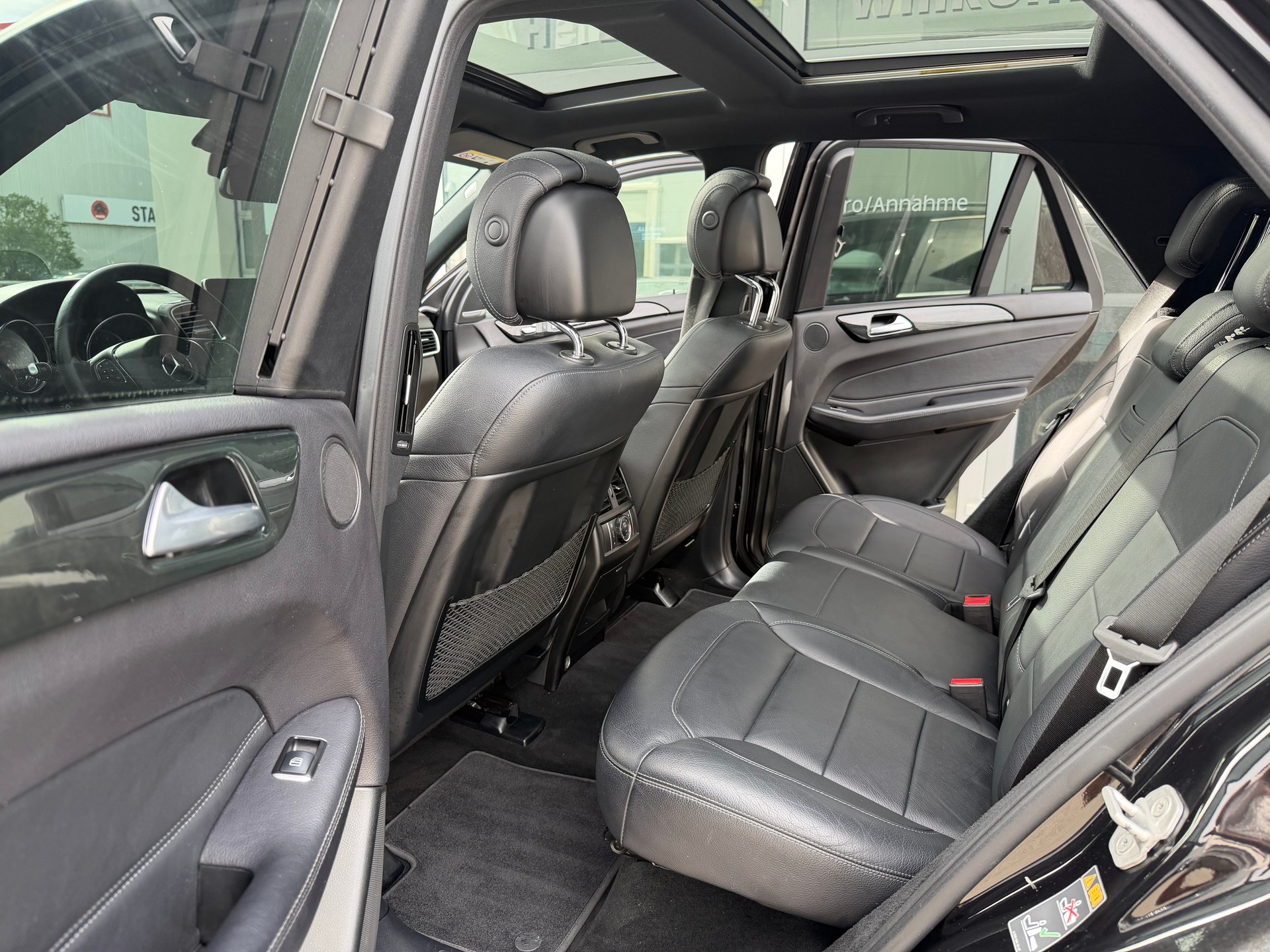 MERCEDES-BENZ GLE 500 e 4Matic 7G-Tronic-image-11