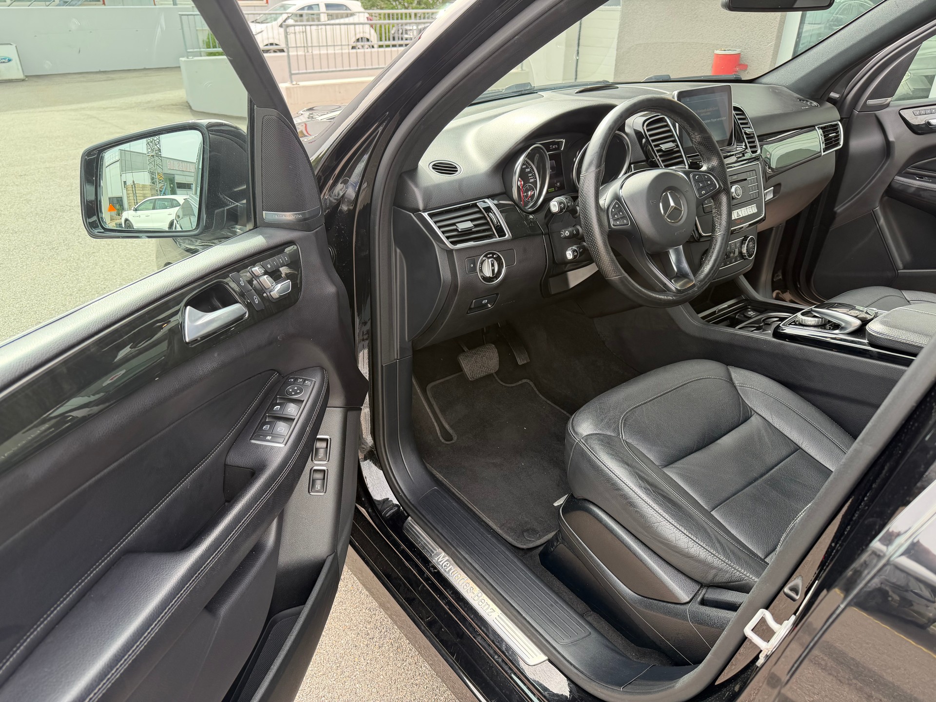 MERCEDES-BENZ GLE 500 e 4Matic 7G-Tronic-image-7
