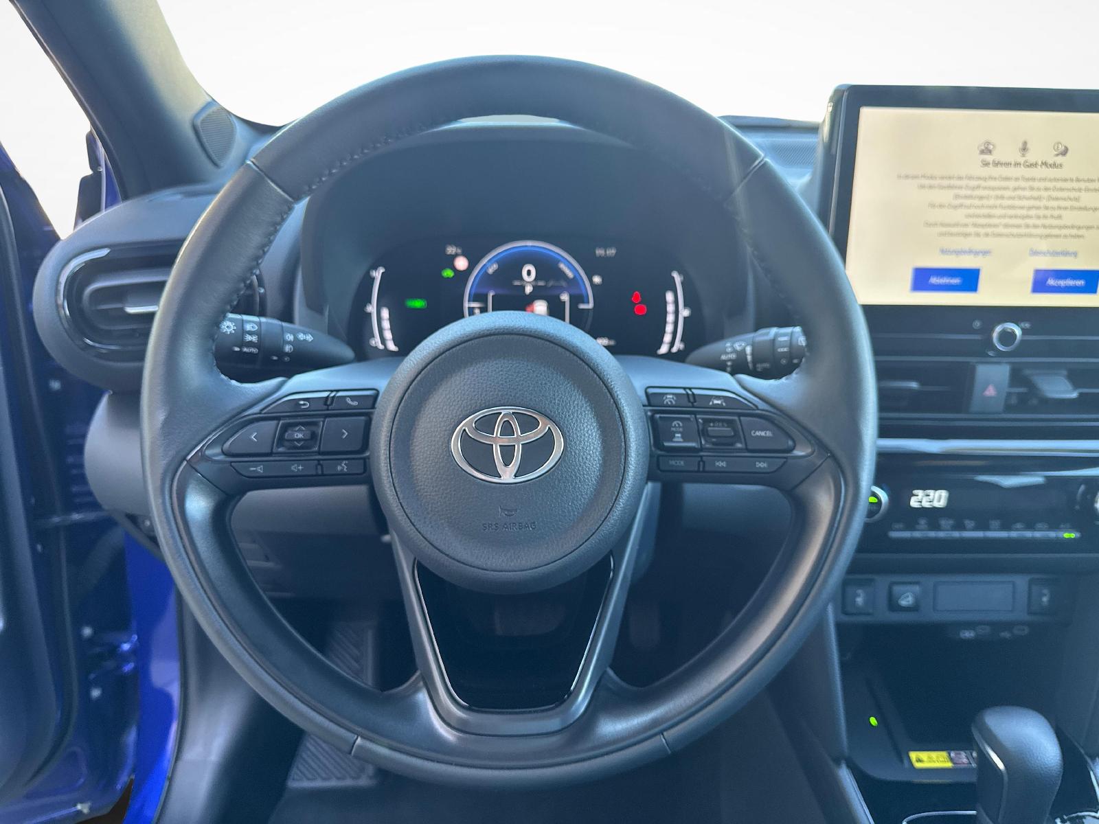 TOYOTA Yaris Cross 1.5 VVT-i HSD Trend AWD-i-image-13