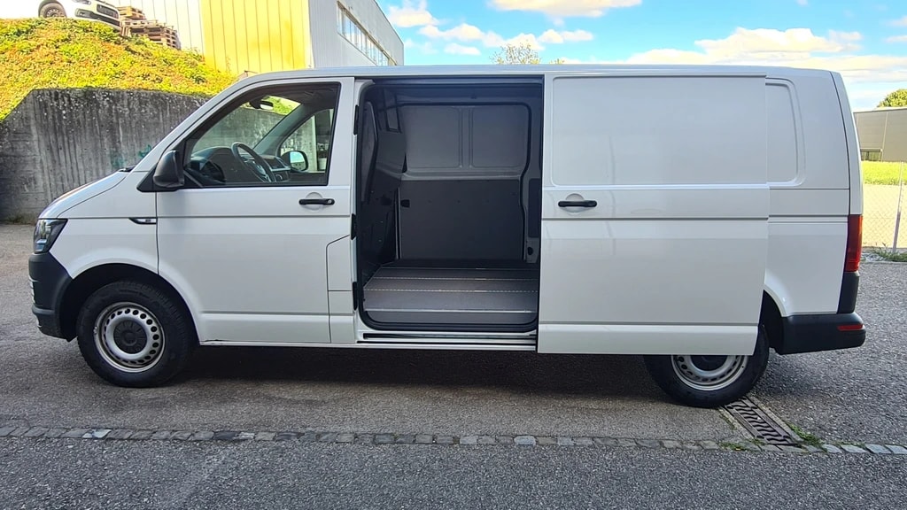 VW T6 2.0 TDI ** 150 PS ** 2-Plätzer ** Lange Version ** RF-Kamera ** Tempomat ** Klimaanlage ** DAB ** Frisch Ab MFK & Service **-image-6
