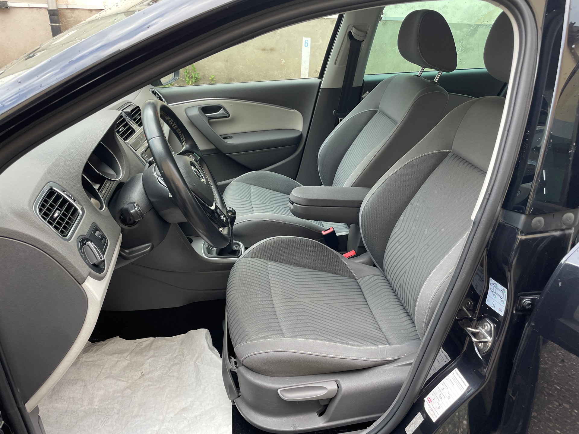 VW Polo 1.2 TSI BMT Trendline-image-7