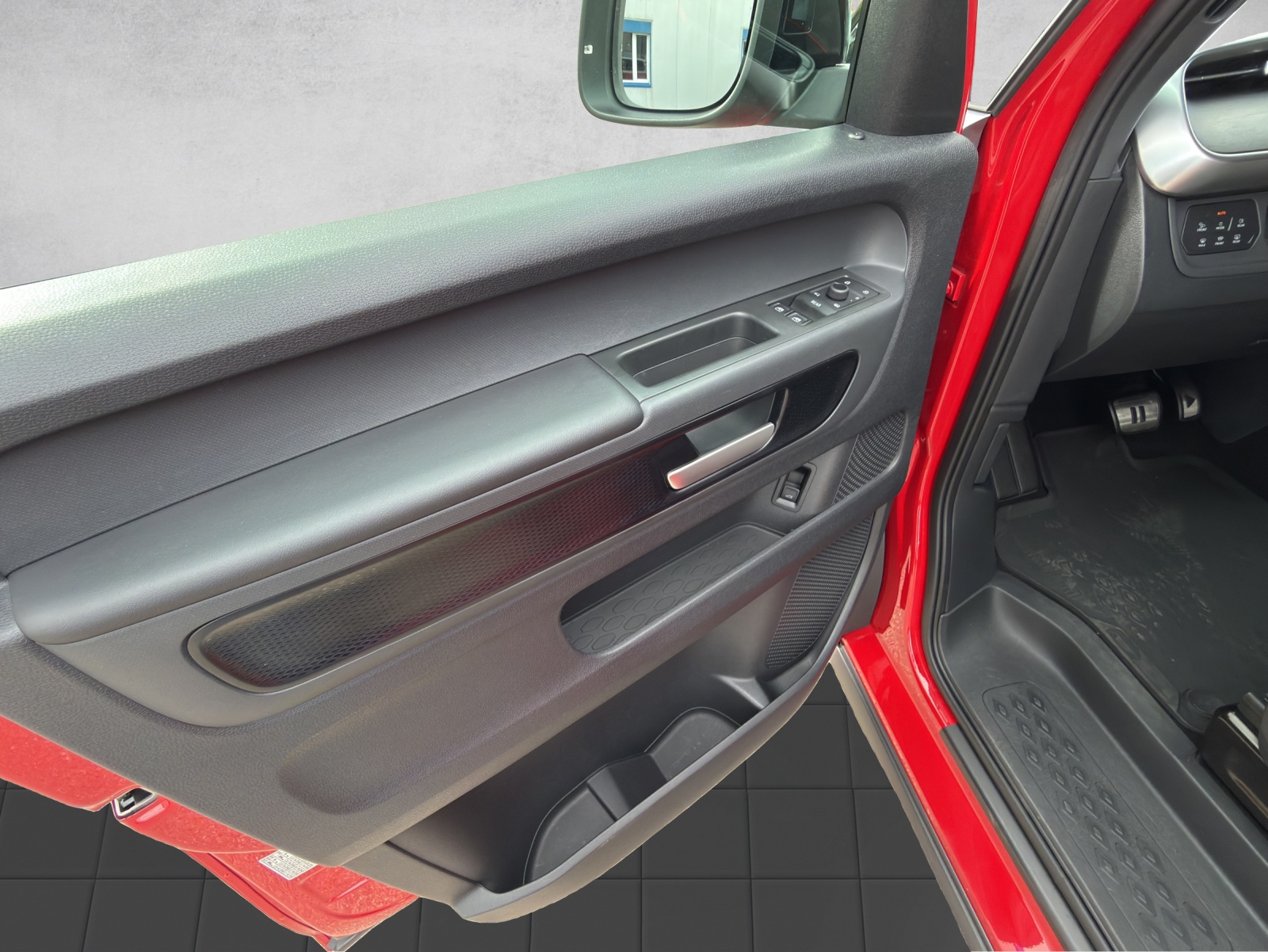 VW ID.Buzz LWB GTX 4 Motion-image-16