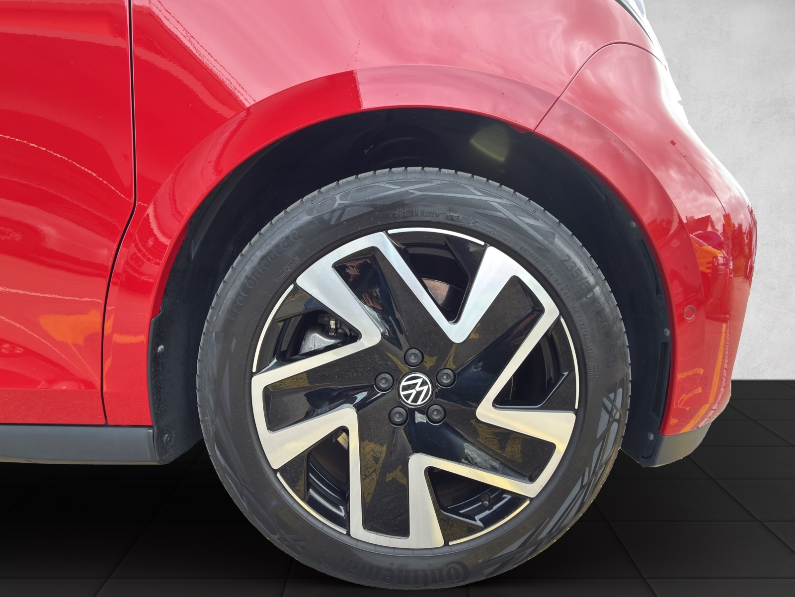 VW ID.Buzz LWB GTX 4 Motion-image-17
