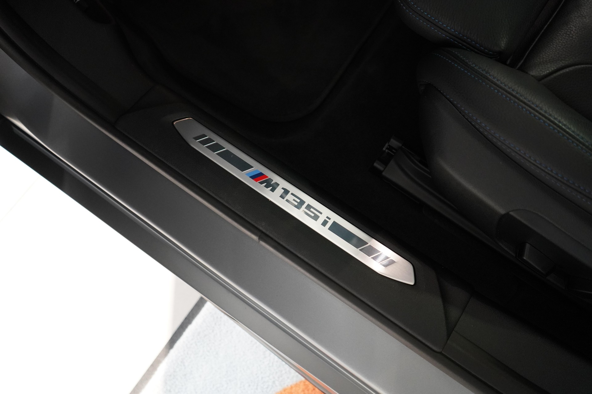BMW 1er Reihe F40 M135i xDrive-image-17