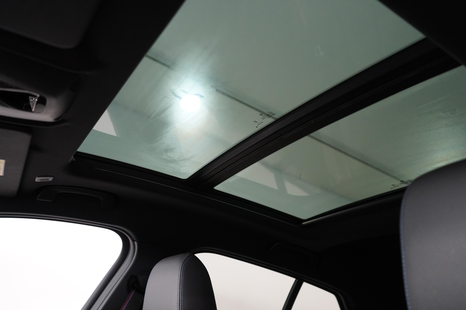 BMW 1er Reihe F40 M135i xDrive-image-16