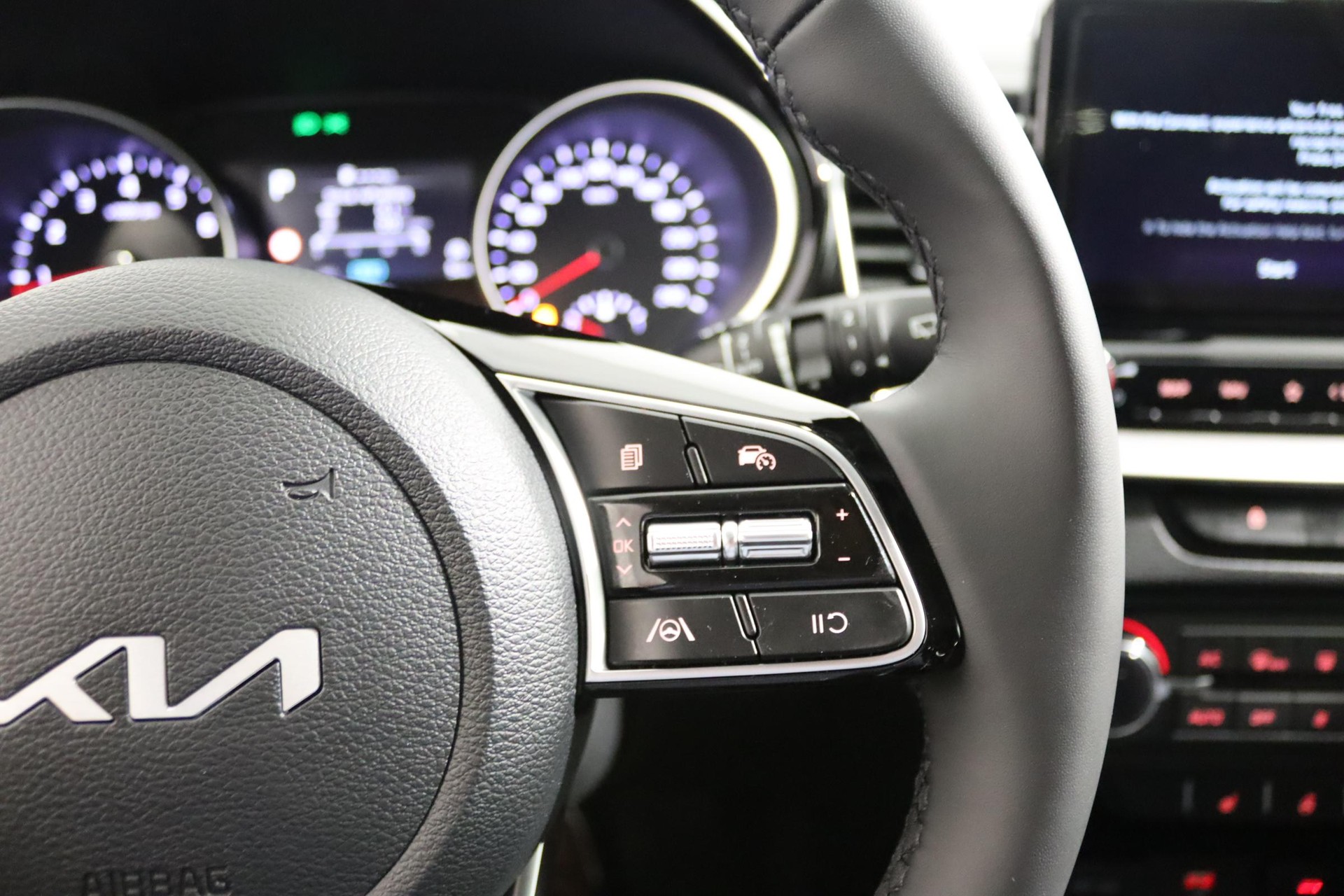 KIA Ceed 1.5 T-GDi Power,-image-11