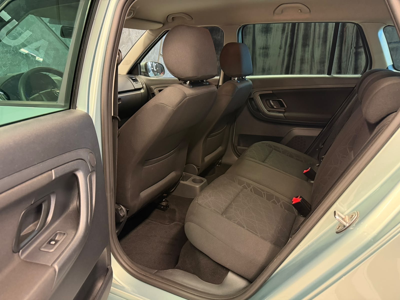 SKODA Fabia 1.2 TSI Elegance DSG-image-9