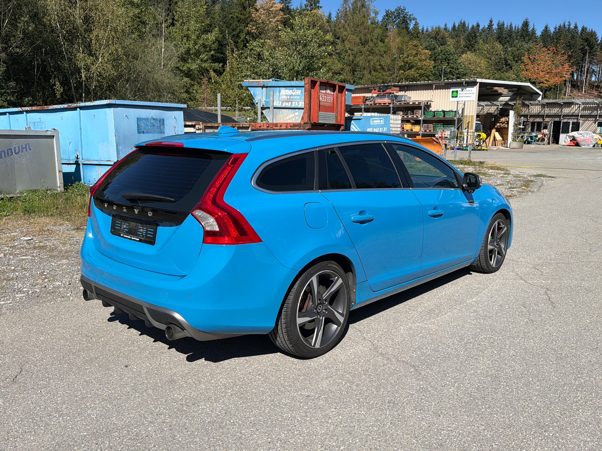 VOLVO V60 D5 AWD R-Design Geartronic-image-4