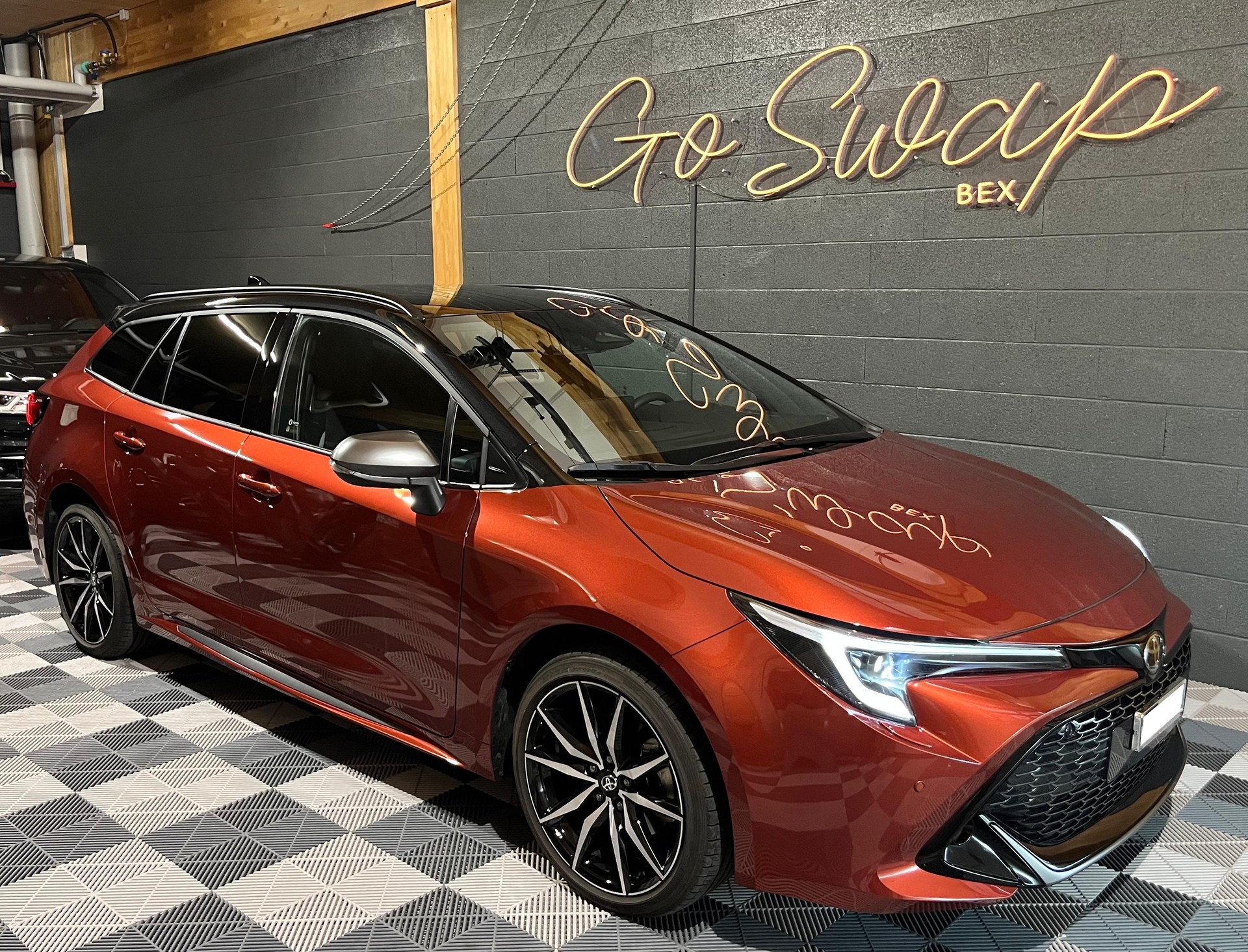 TOYOTA Corolla Touring Sports 2.0 HSD GR Sport e-CVT-image-0
