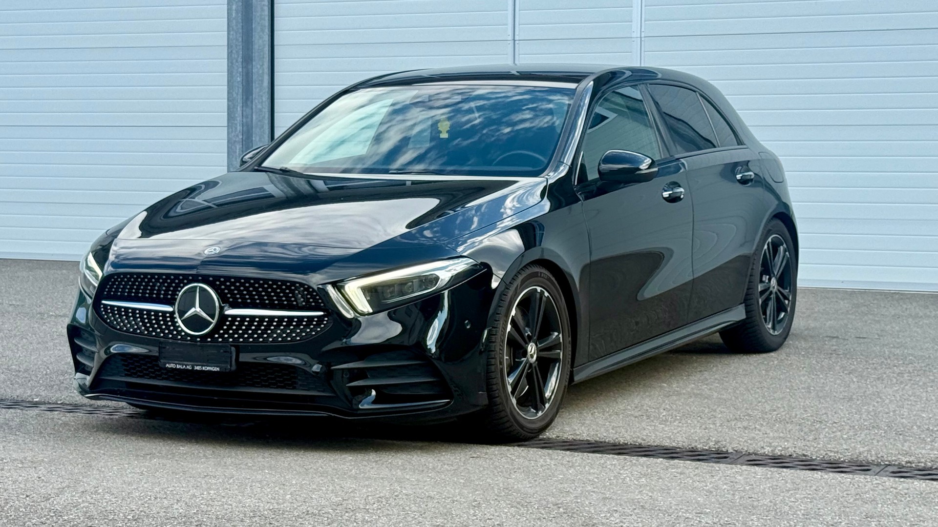 MERCEDES-BENZ A 250 4Matic AMG Line 4Matic 7G-DCT-image-2