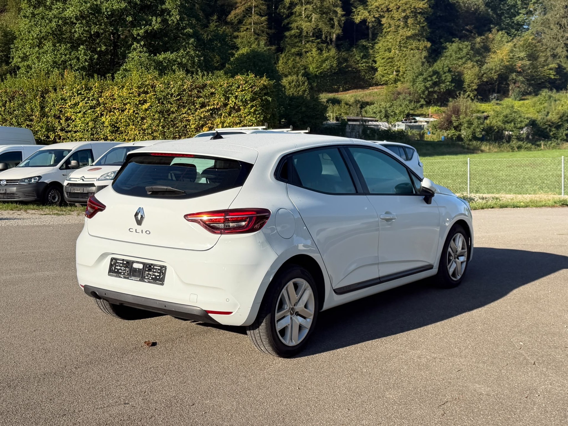 RENAULT Clio 1.0 Zen-image-5