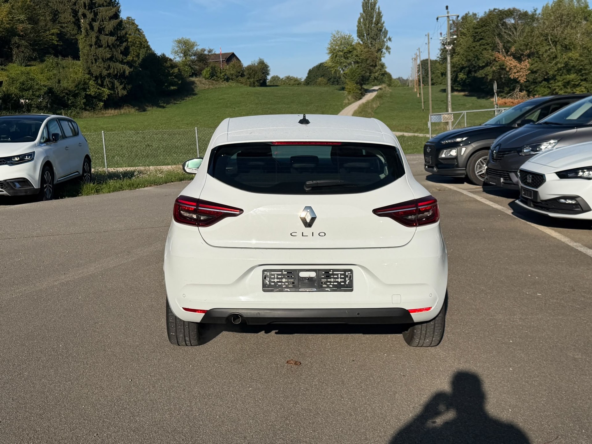 RENAULT Clio 1.0 Zen-image-4