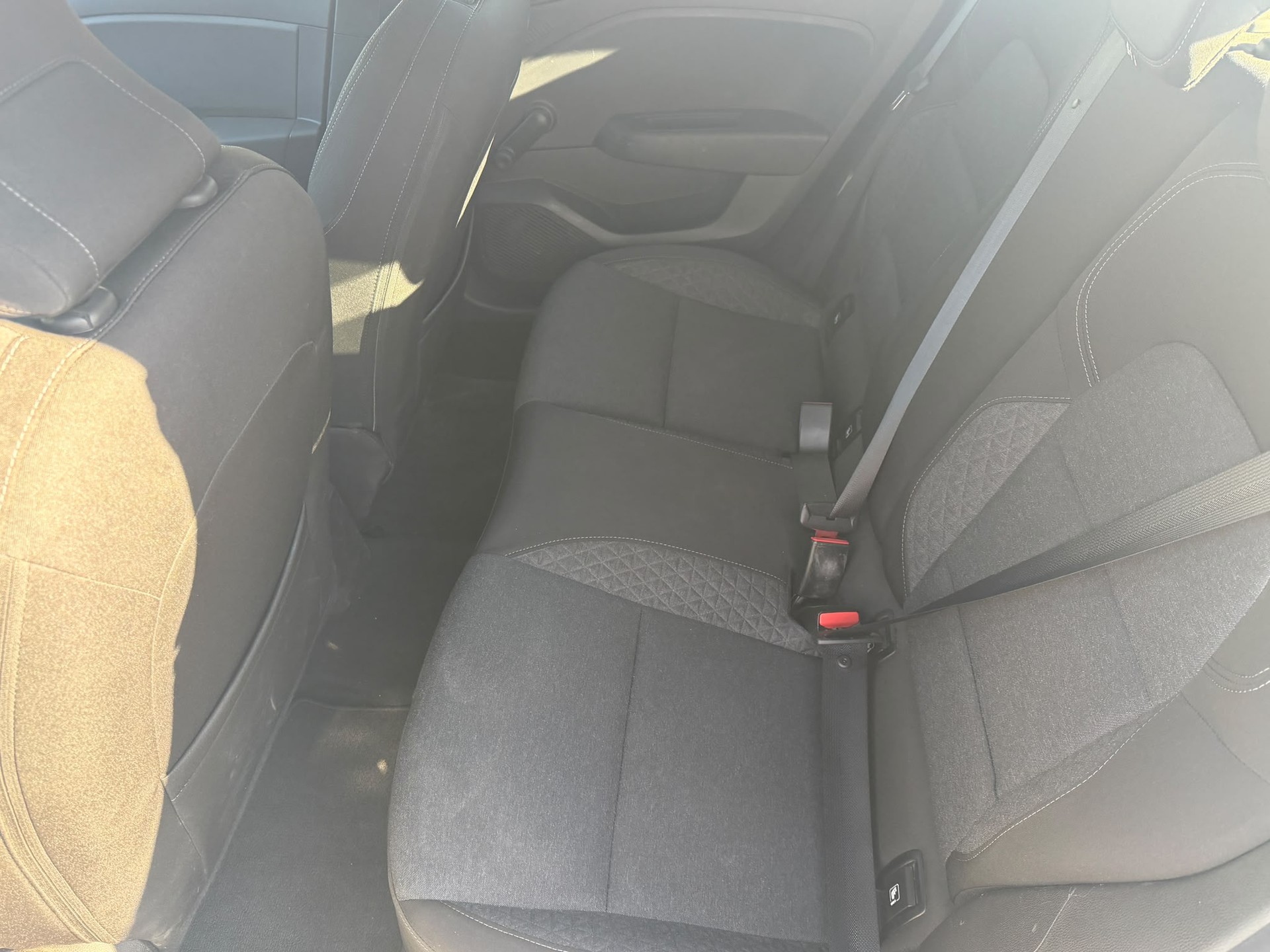 RENAULT Clio 1.0 Zen-image-10