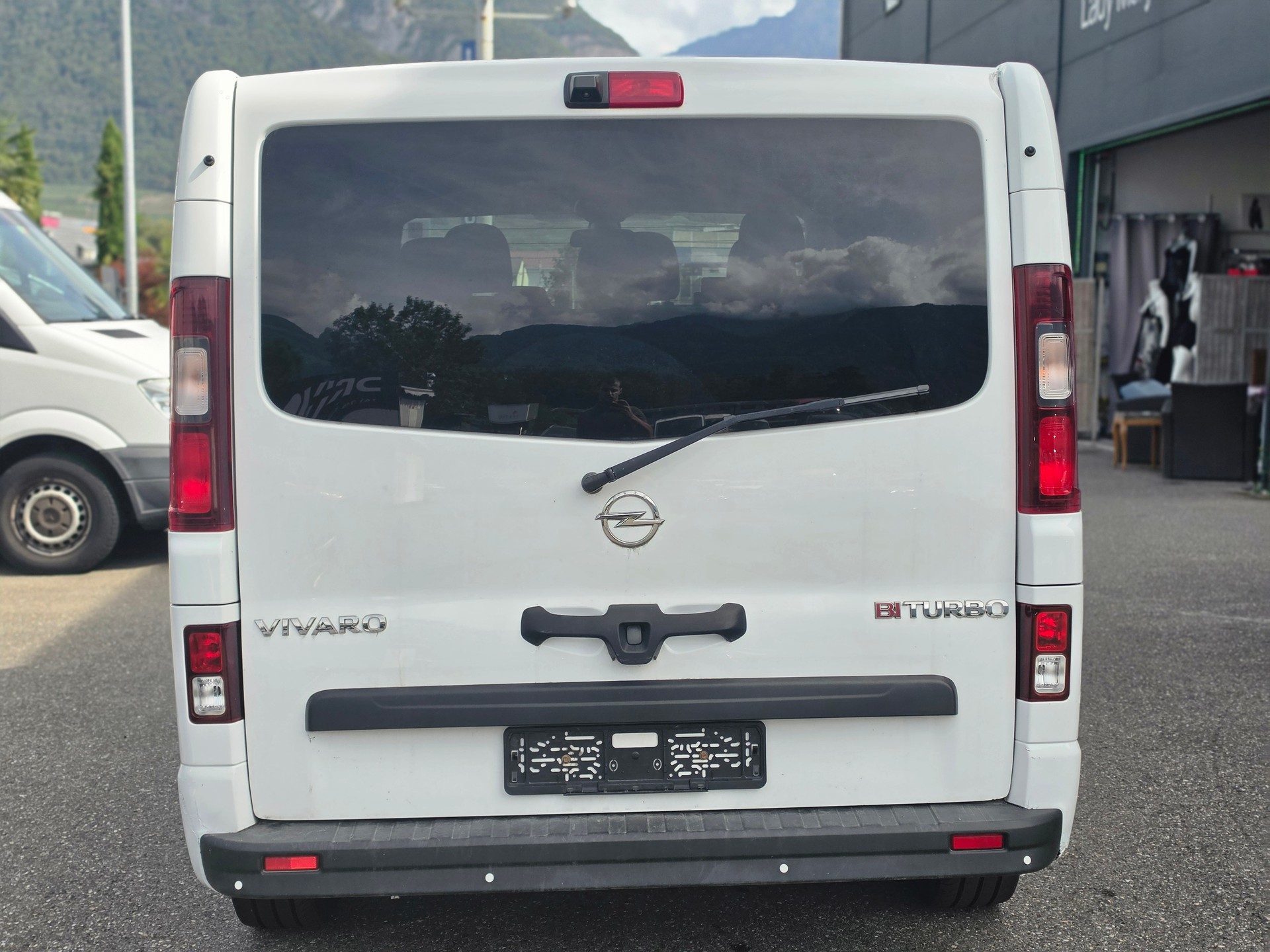 OPEL Vivaro 1.6CDTI Life 2.7t L2H1-image-3