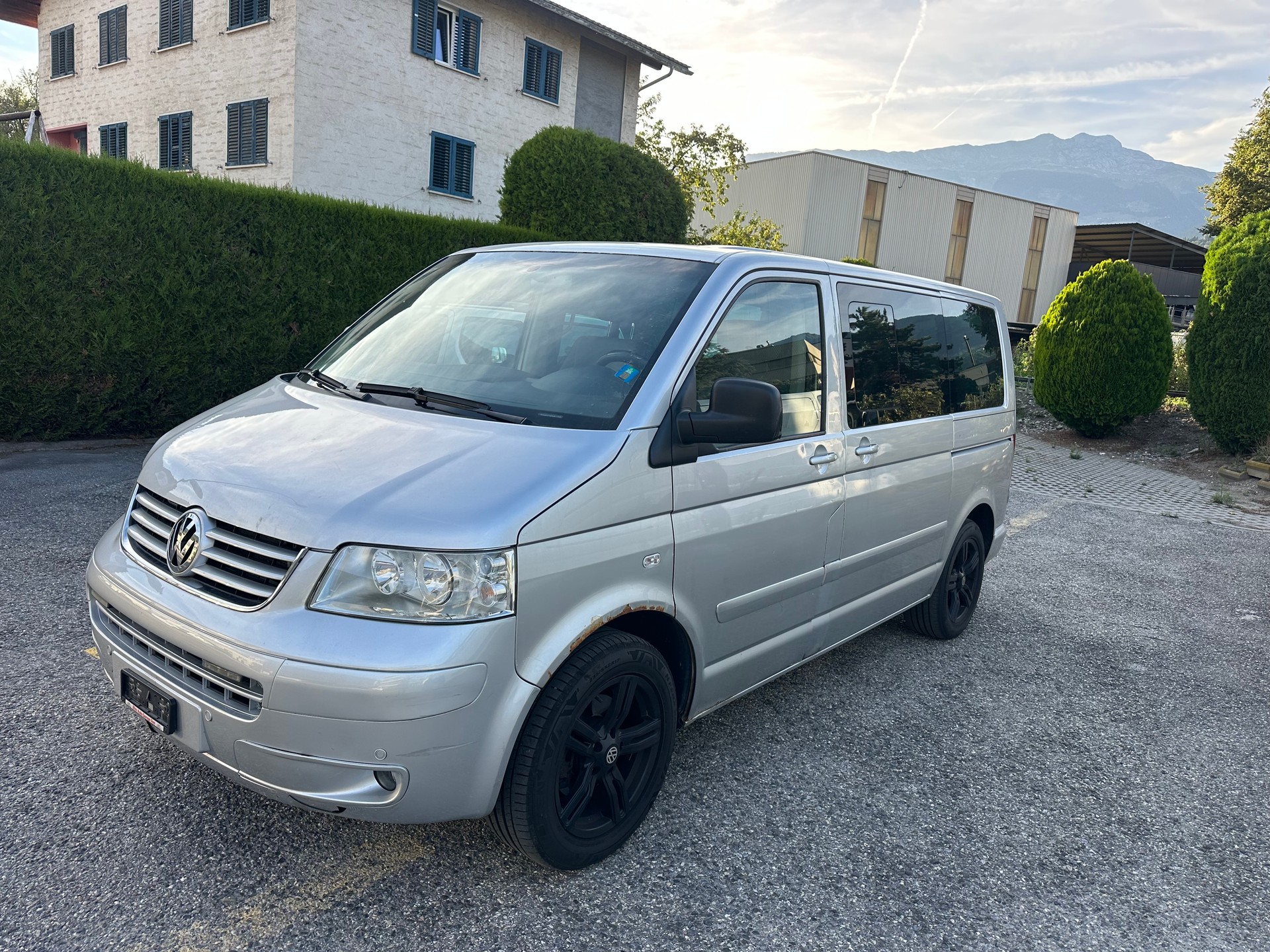VW T5 Multivan Highline 2.5 TDI 4M-image-0