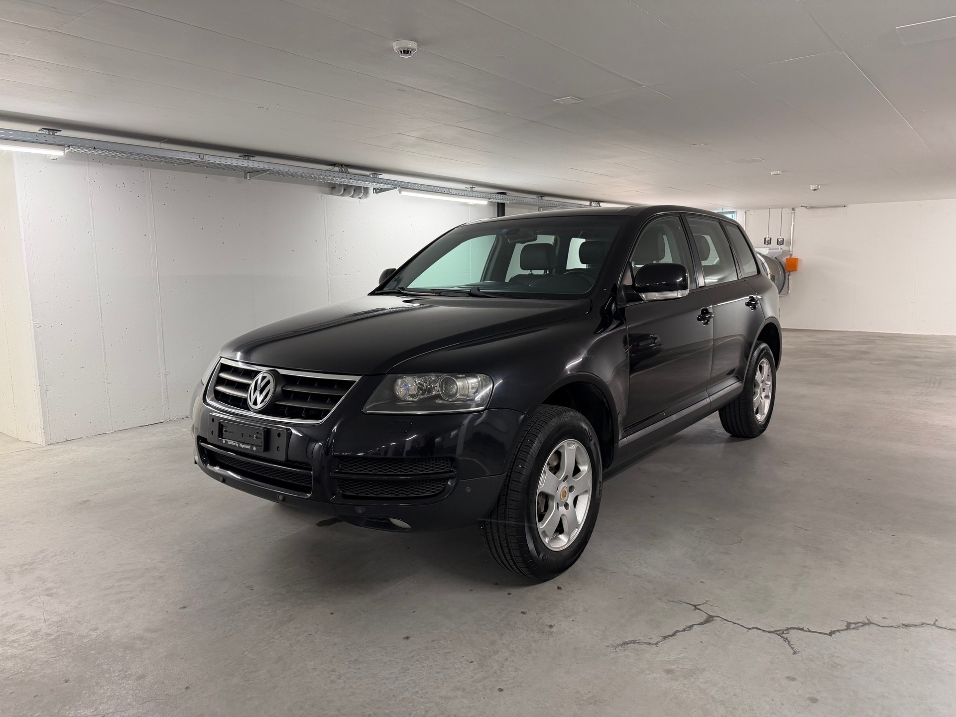 VW TOUAREG 3.0 TDI AHK 3.5T FRISCH AB MFK-image-0