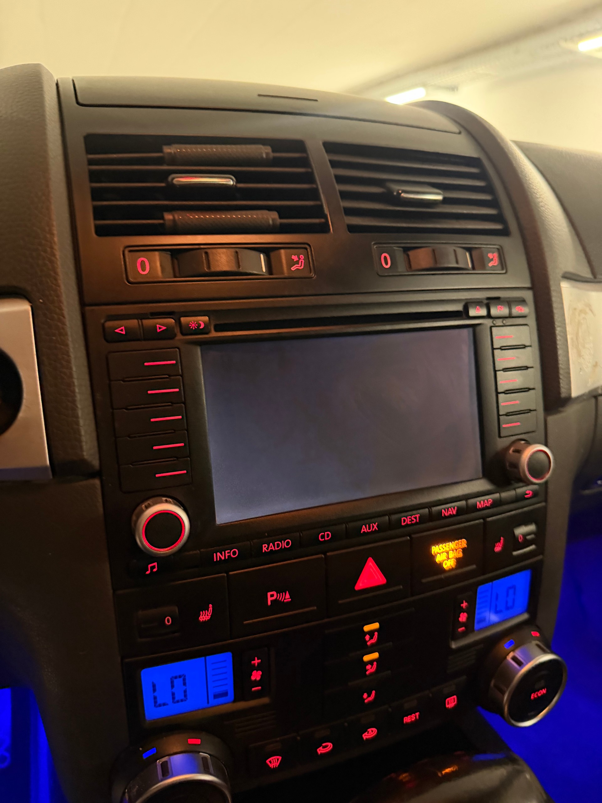 VW TOUAREG 3.0 TDI AHK 3.5T FRISCH AB MFK-image-20
