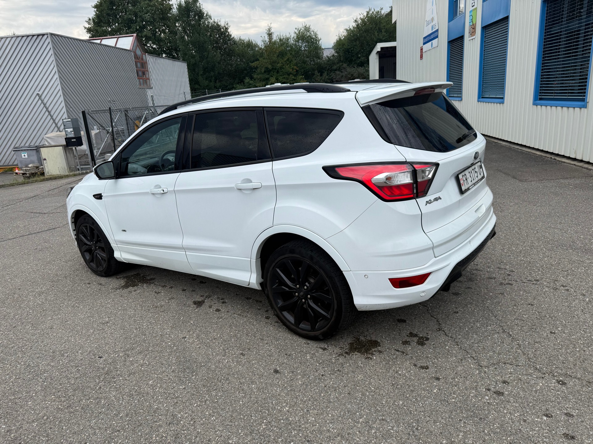 FORD Kuga 2.0 TDCi ST Line High 4WD PowerShift-image-3