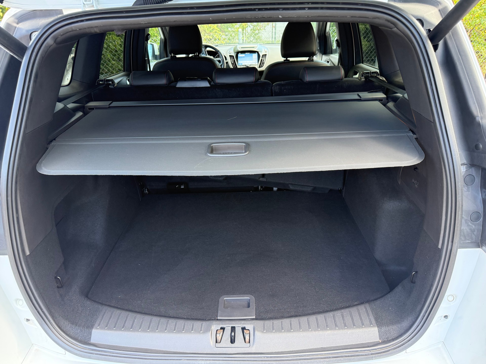 FORD Kuga 2.0 TDCi ST Line High 4WD PowerShift-image-9