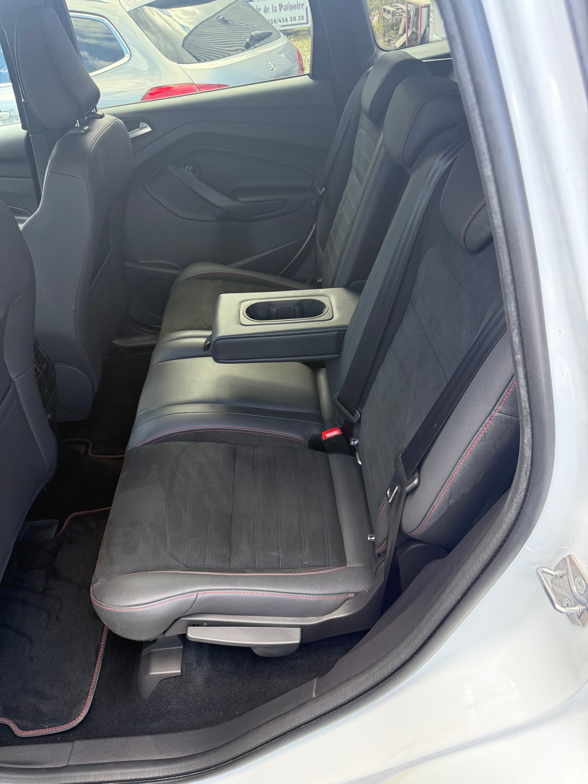 FORD Kuga 2.0 TDCi ST Line High 4WD PowerShift-image-8