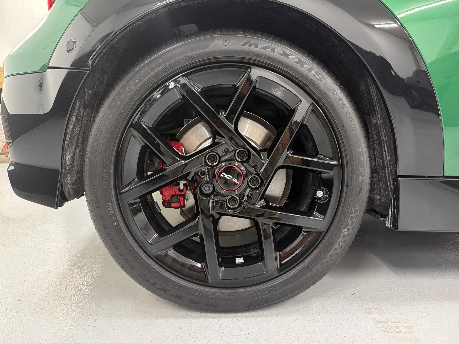 MINI John Cooper Works Cabrio-image-8