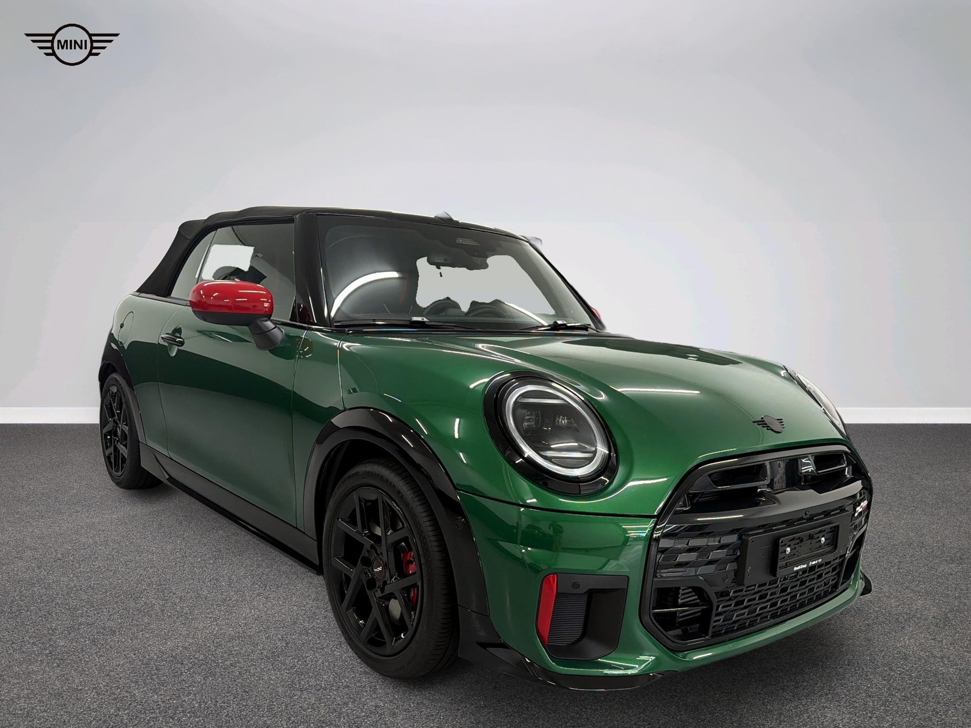 MINI John Cooper Works Cabrio-image-11