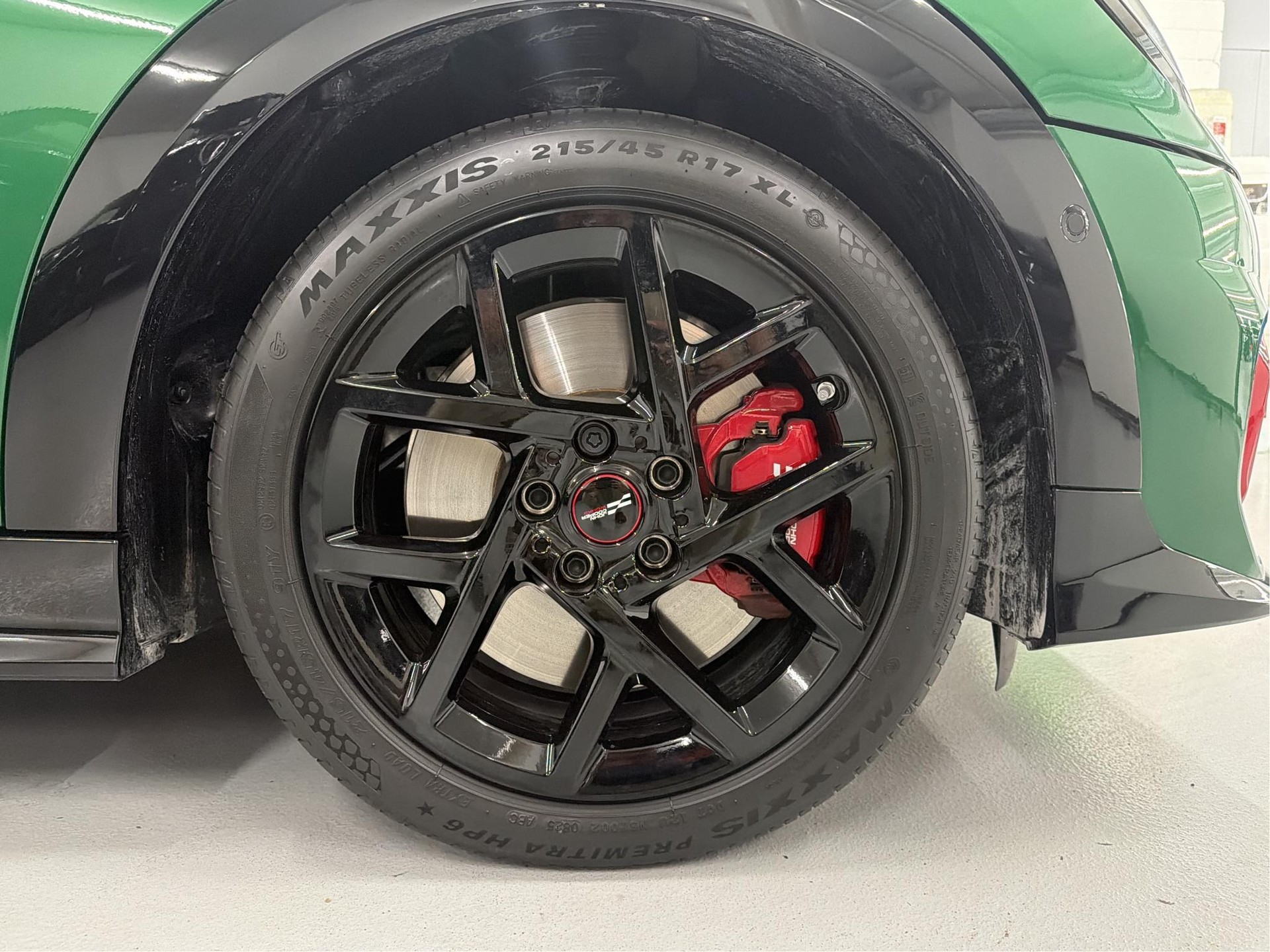 MINI John Cooper Works Cabrio-image-7