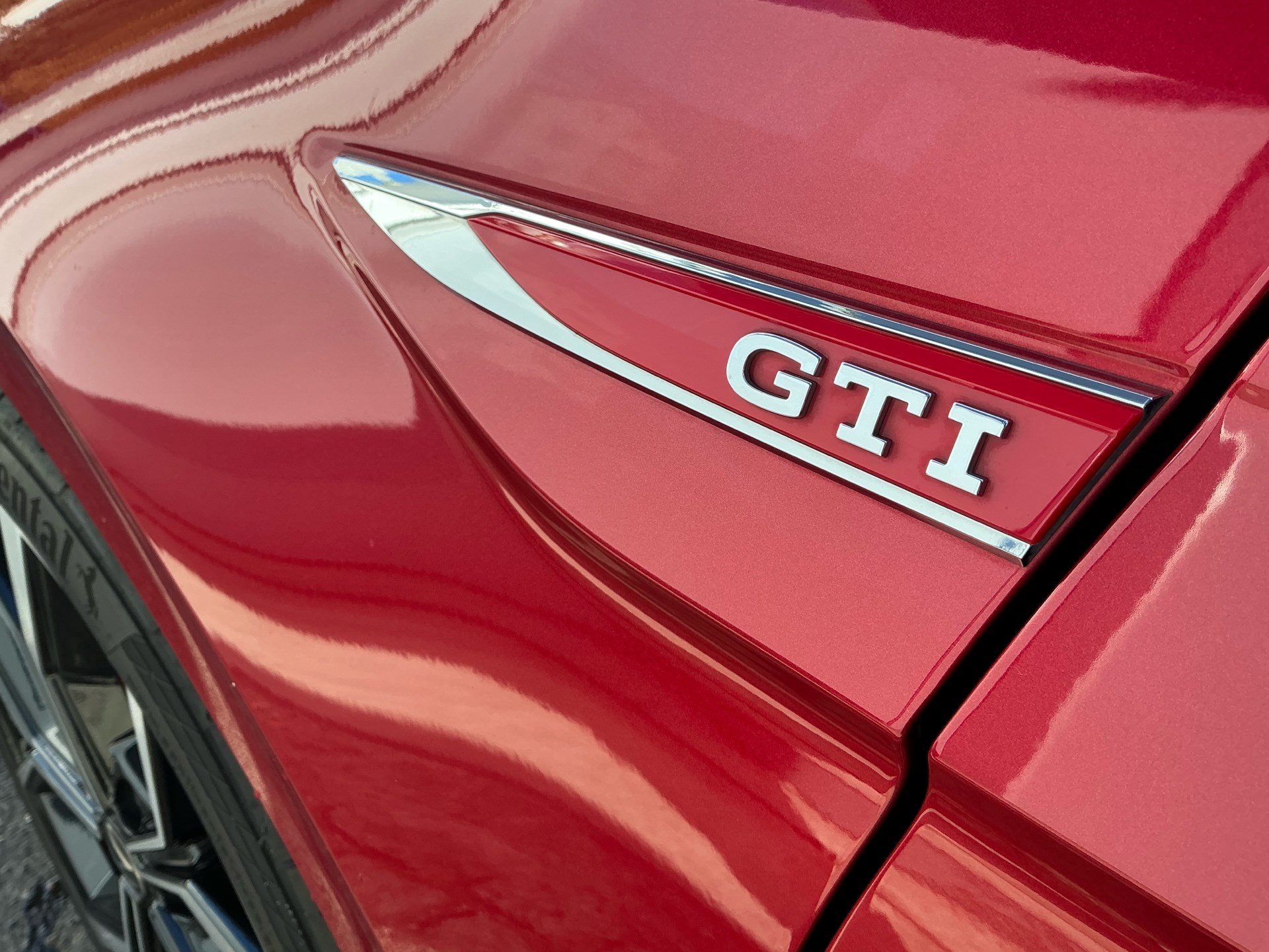 VW Polo GTI 2.0 TSI DSG *** PANORAMAGLASDACH & NAVI DISCOVER PRO ***-image-25