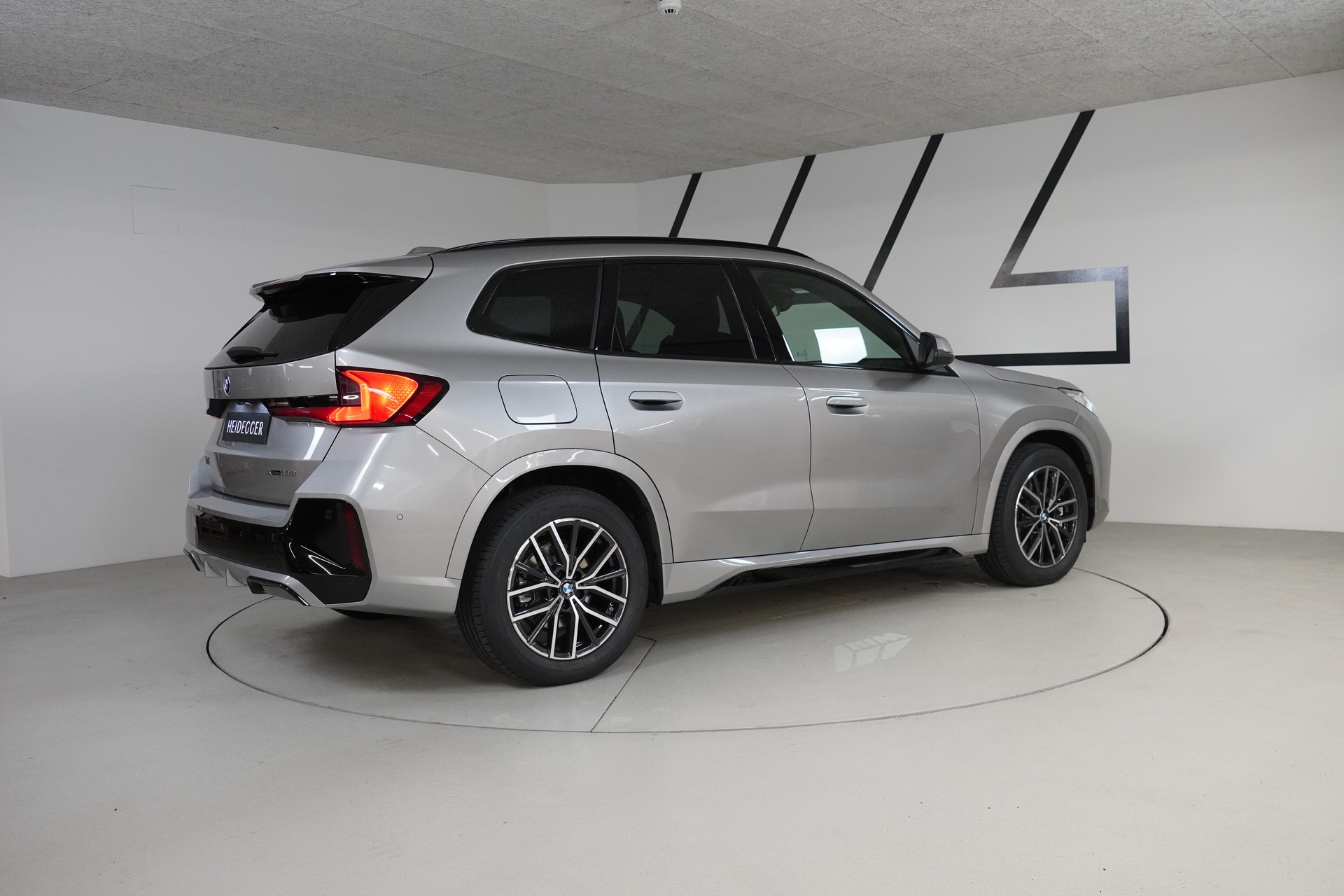 BMW X1 xDrive 30e M Sport-image-4
