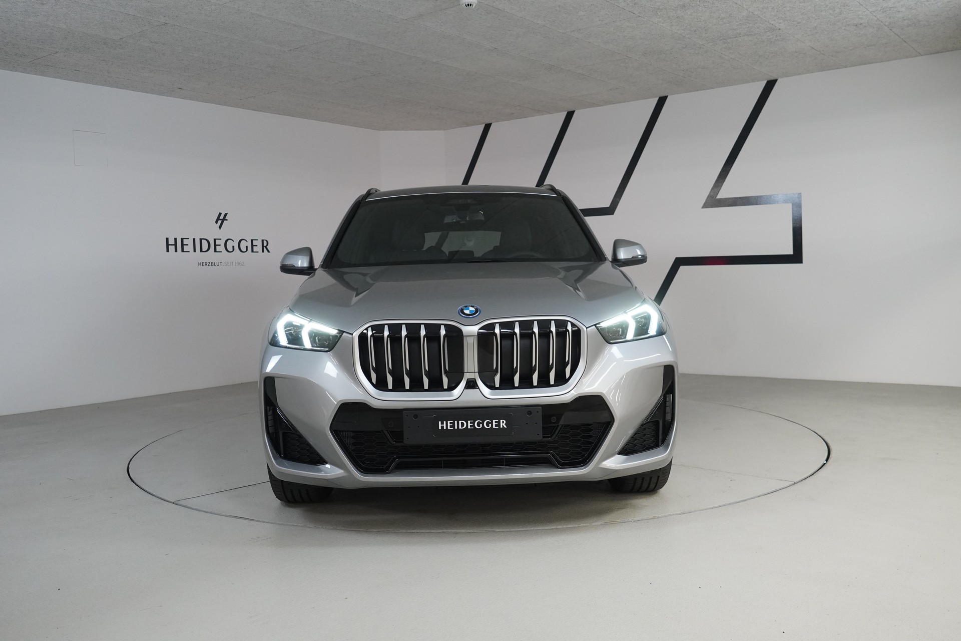 BMW X1 xDrive 30e M Sport-image-1