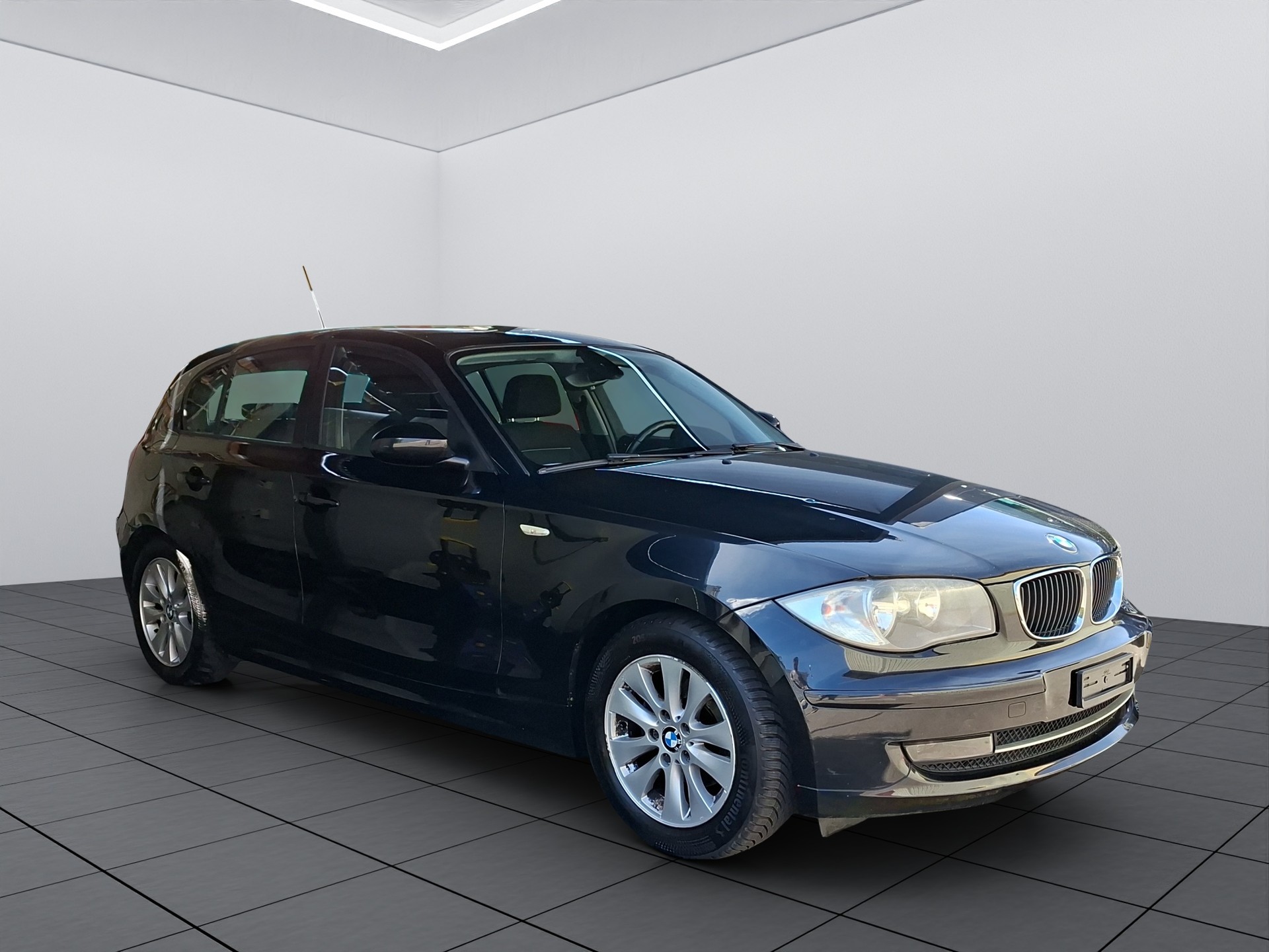BMW 116i-image-7