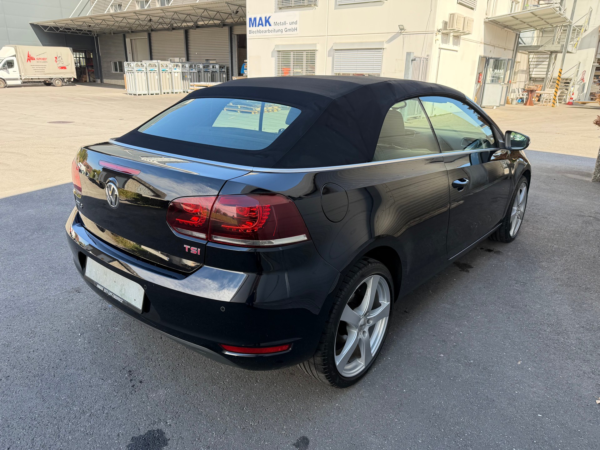 VW Golf Cabrio 1.4 TSI DSG-image-3