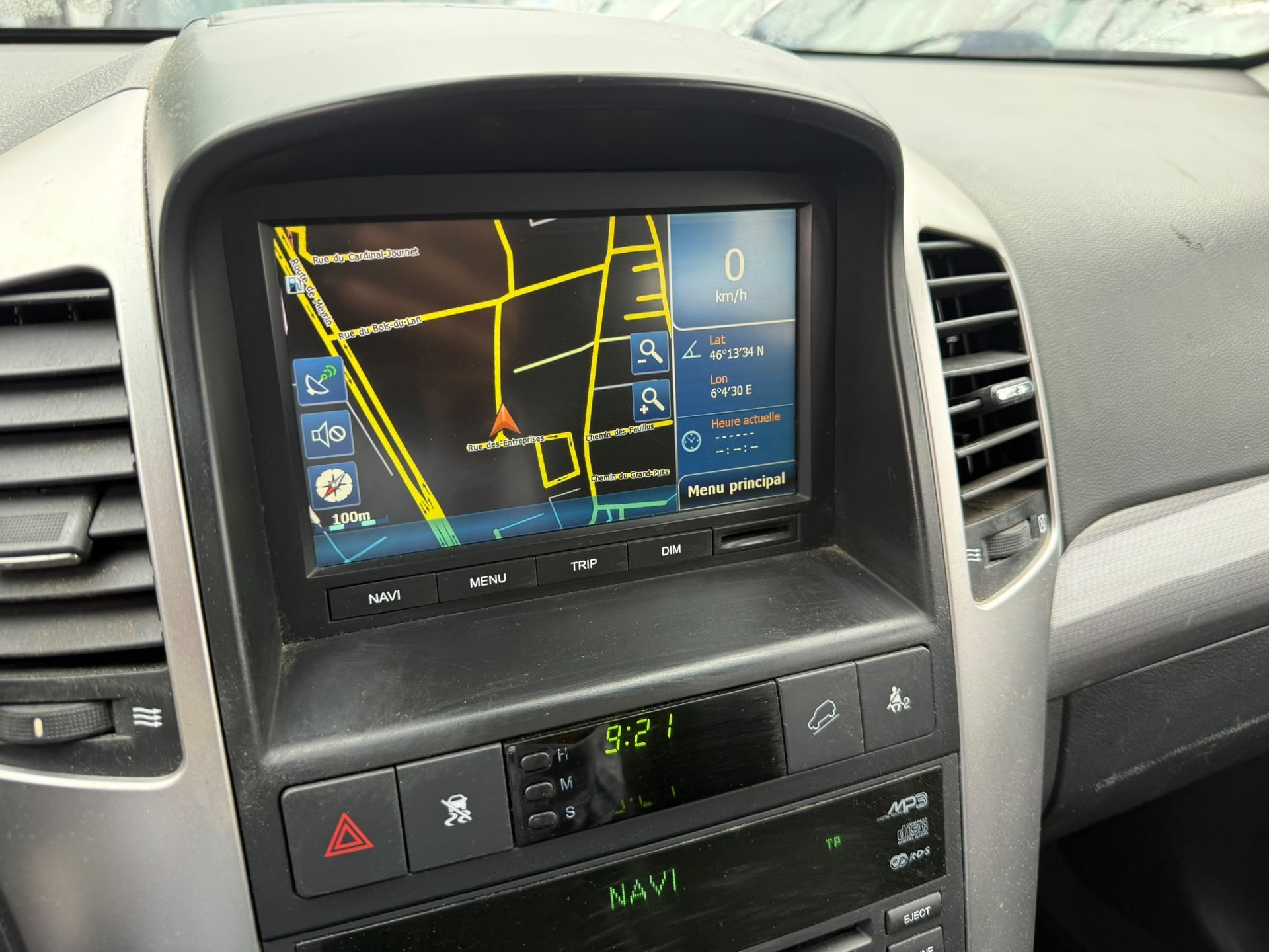 CHEVROLET Captiva 2.0 VCDi LS 4WD-image-14