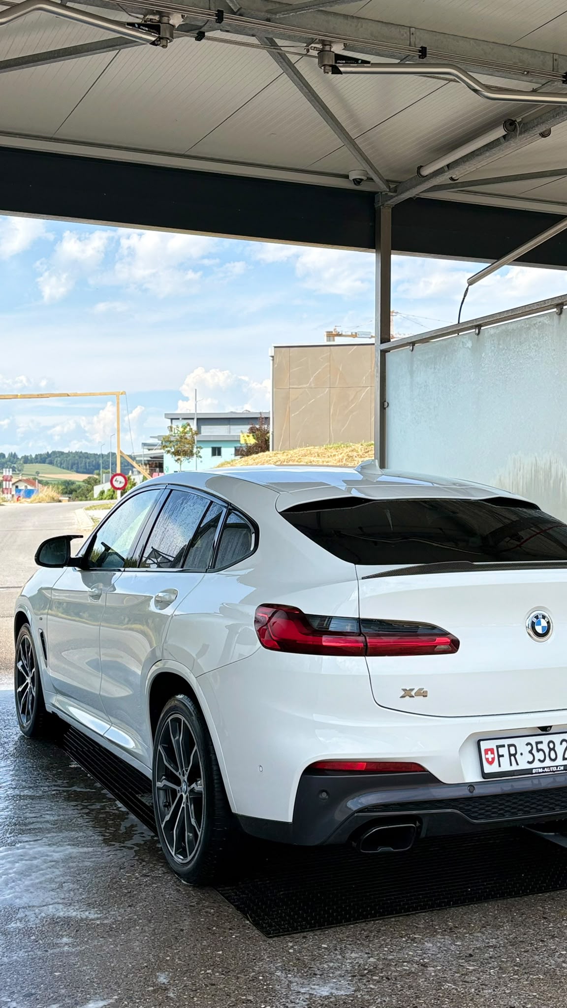 BMW X4 m40i-image-5