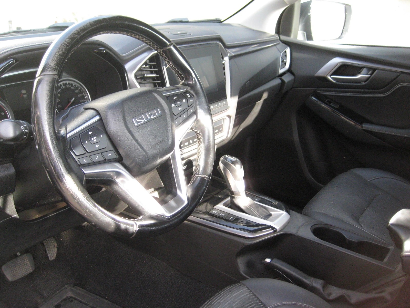 ISUZU D-MAX 1.9 SingleCab N60B 4x4-image-6