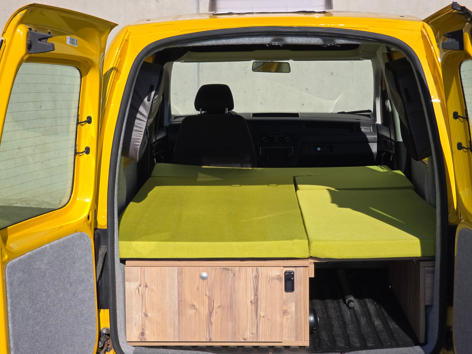VW VW GEOVAN M - 1.0 TSI 102PS - Benzin - Fensterbus-image-14