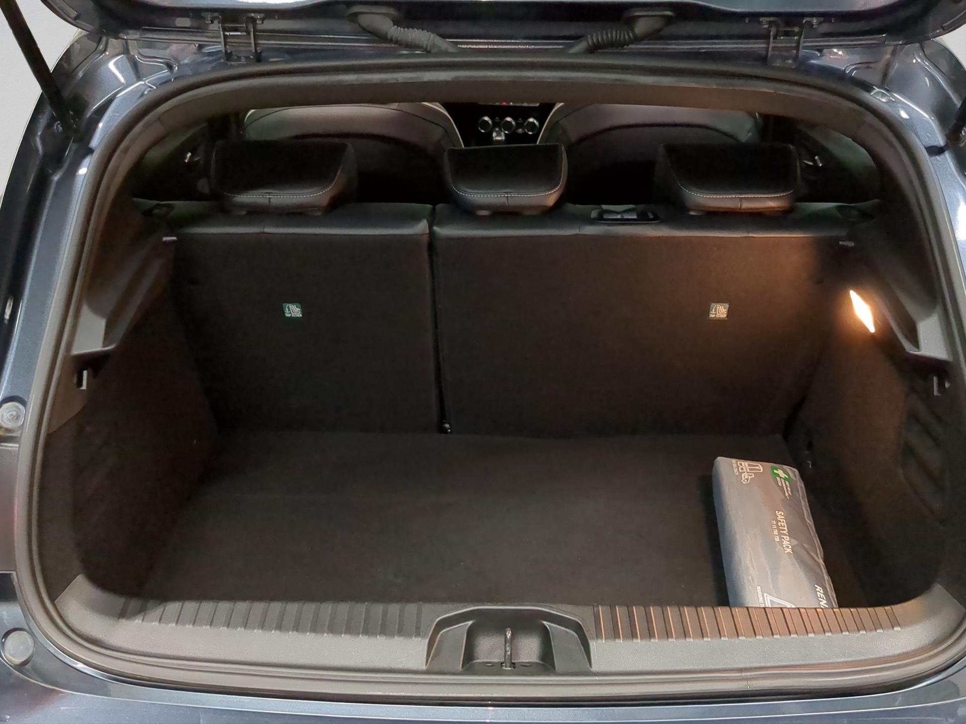 RENAULT Clio 1.6 E-Tech Intens-image-14