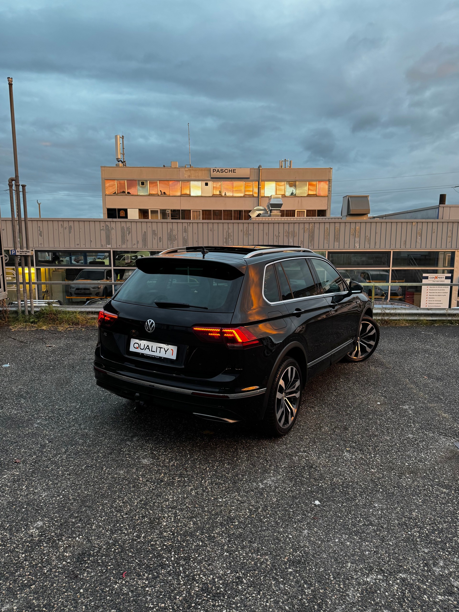 VW Tiguan 2.0 TDI SCR Highline 4Motion DSG-image-5