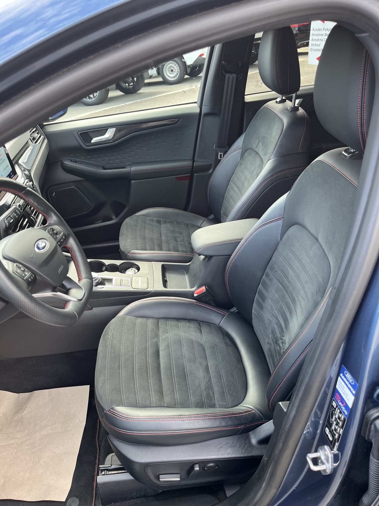 FORD Kuga 2.0 TDCi EcoBlue ST-Line X 4WD-image-4