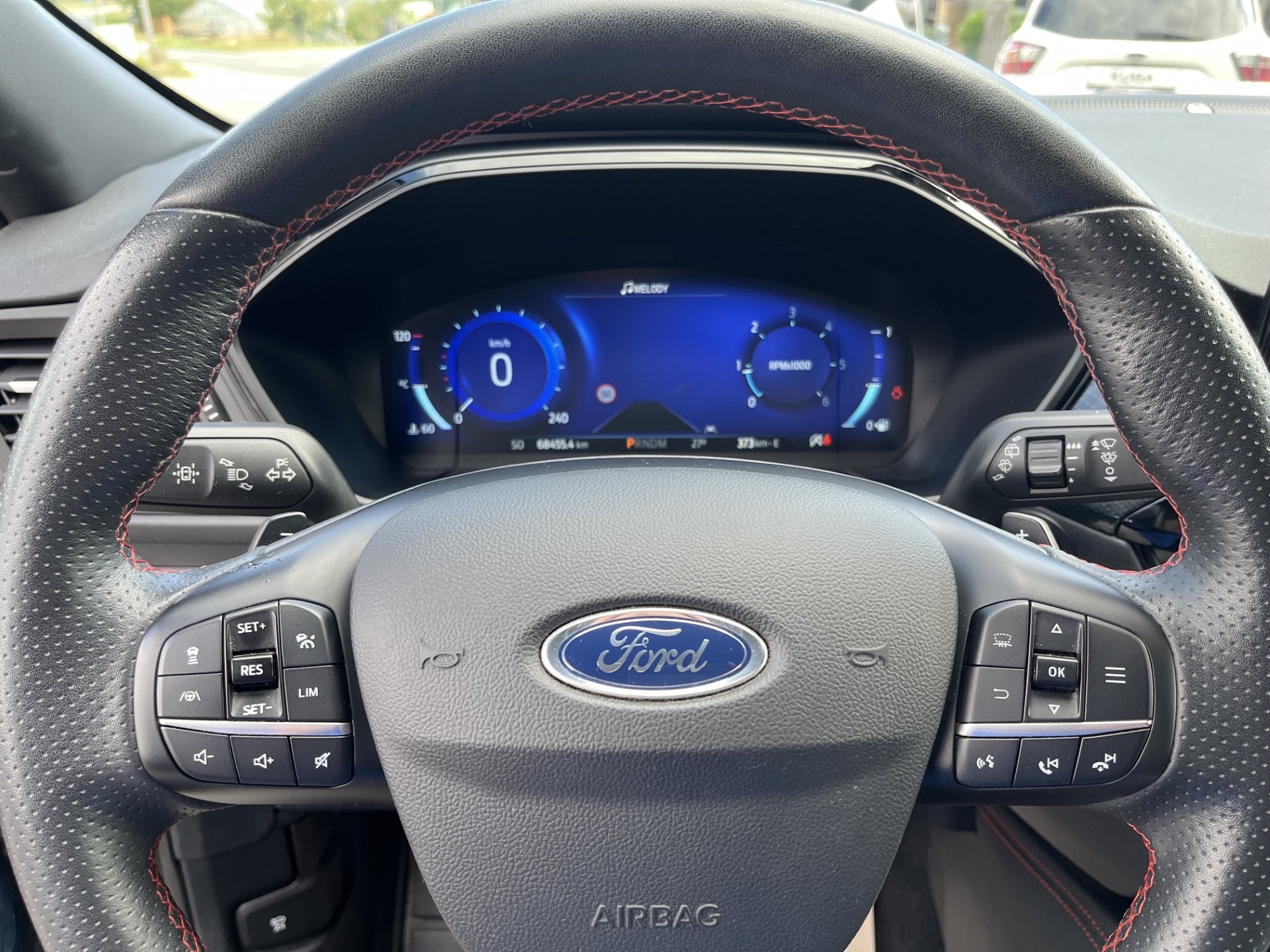 FORD Kuga 2.0 TDCi EcoBlue ST-Line X 4WD-image-8