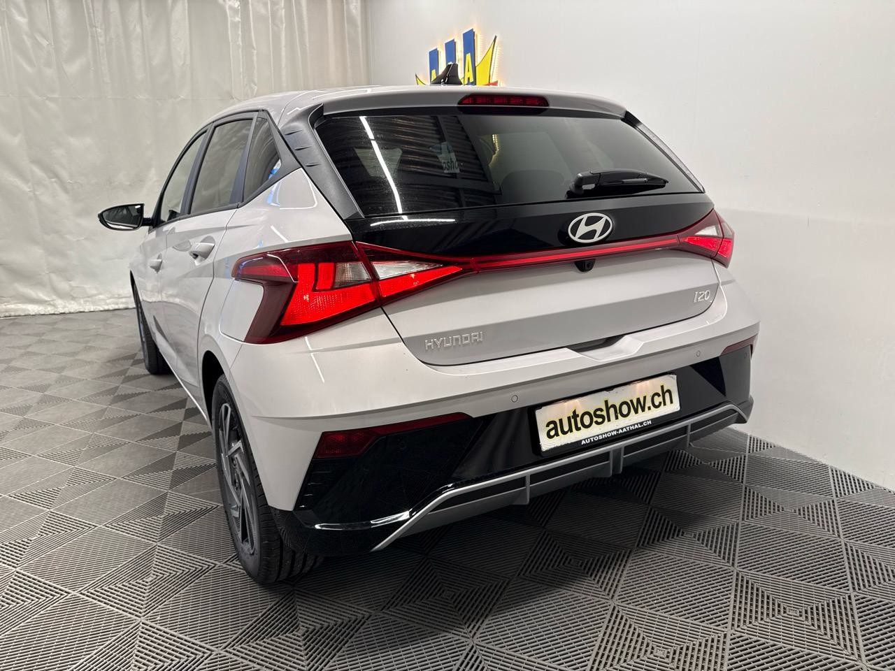 HYUNDAI i20 1.0 T-GDi Sportline DCT-image-11