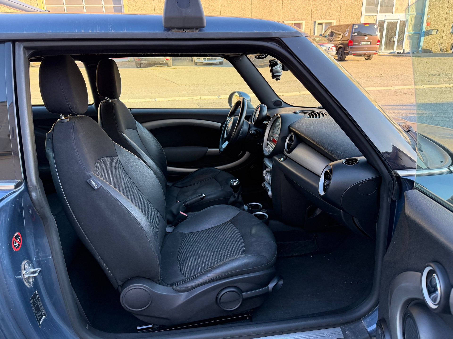 MINI Cooper-image-8