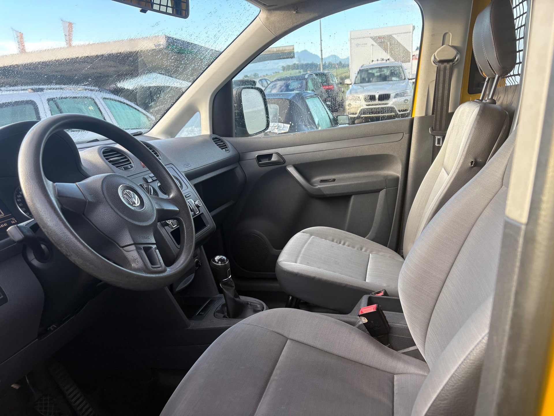 VW CADDY-image-6