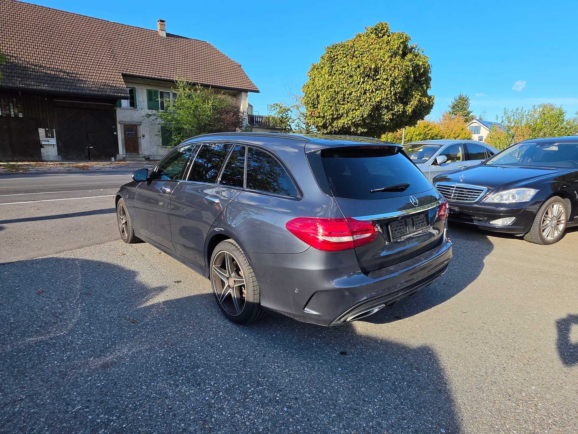 MERCEDES-BENZ C 200 AMG Line 4Matic 7G-Tronic-image-2