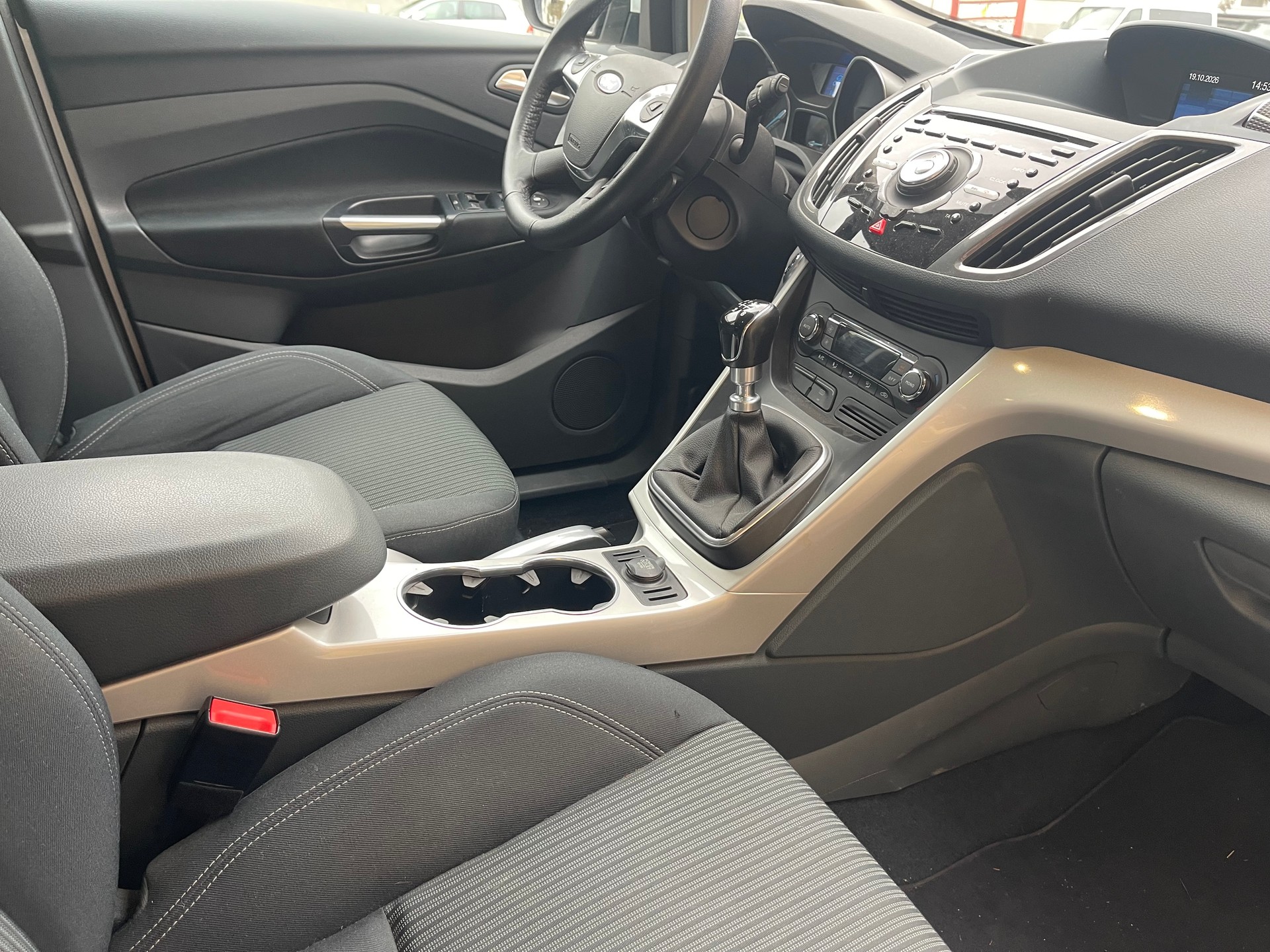 FORD C-Max 1.6 SCTi Titanium-image-9