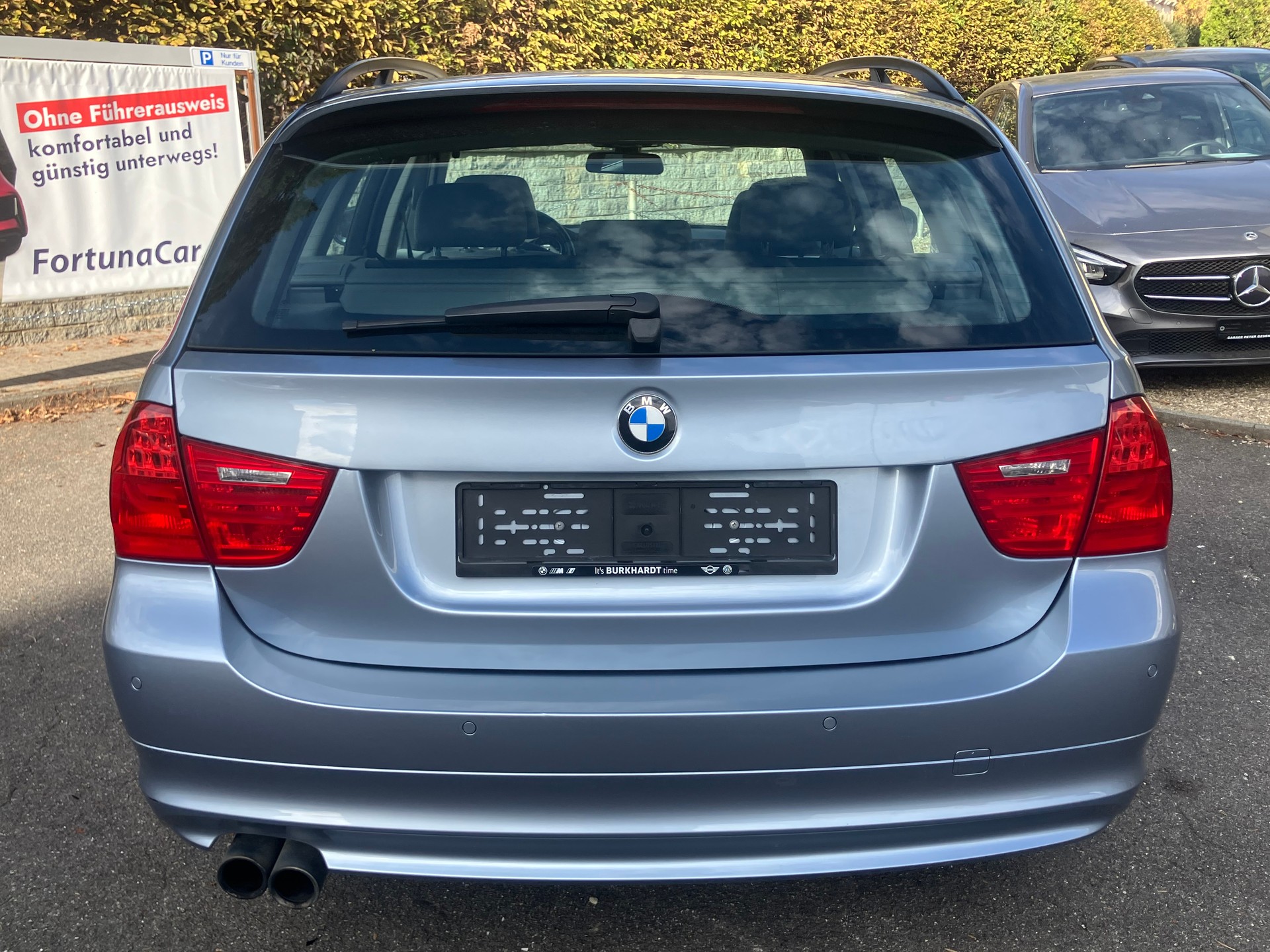 BMW 330i xDrive Touring Steptronic-image-3